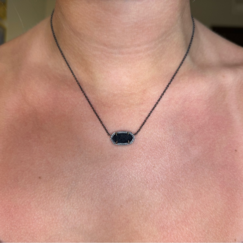 Kendra Scott Elisa Pendant Necklace in Black Drusy